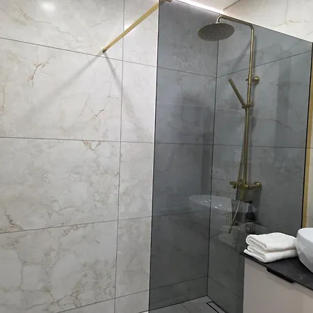 H8 City, Self Check-in Apartamento Klaipėda
